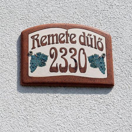 Remete-lak Hotel Villány Buitenkant foto