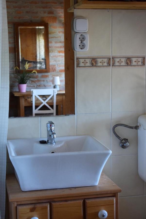 Remete-lak Hotel Villány Buitenkant foto